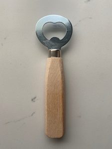 Products: Beechwood bottle opener - Sustainable - Etico
