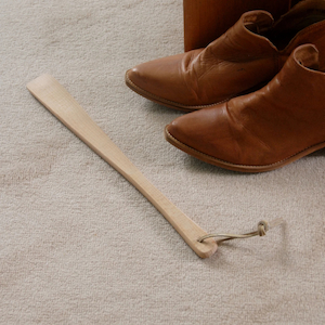 Products: Beechwood Shoe Horn - Sustainable - Etico