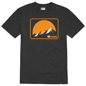 Under 50: ETNIES MTN SS TEE [BLACK/ORANGE]