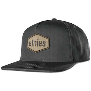 50 100: ETNIES MILLWOOD SNAPBACK HAT [BLACK]