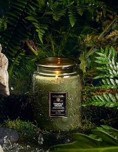 Voluspa Candle Temple Moss Large2