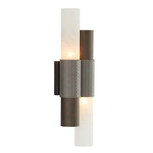 Brand Arteriors: Huntington Sconce