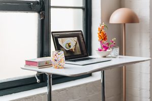 Products: Wave Desk - Portable & Lightweight Standing Desk Europlan