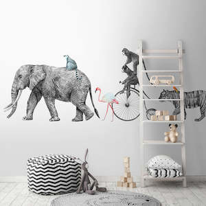Kids Teens Wall Murals: Designwalls 2 - Animal Queue