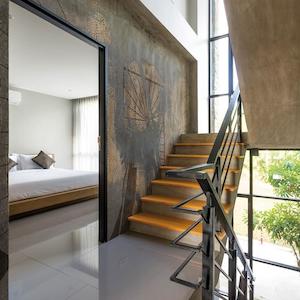 SAMPLE | Violet - Woodstock