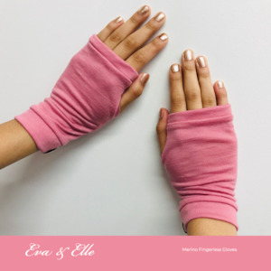 Accessories: Merino Fingerless Gloves in Pink