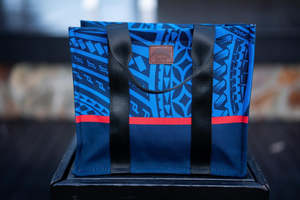 El Ep Tote Bag: Eveni Pacific Lagi Tote