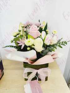 Boxed Arrangements 1: Mini Boxed Posy