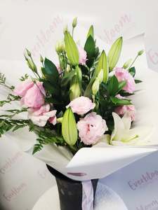 Mothers Day 2022: Simply Elegance