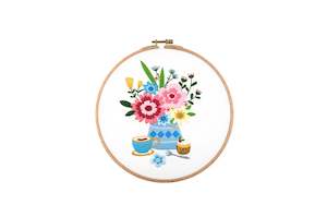Craft Kits: DIY Craft Kit - Bouquet In Blue Vase