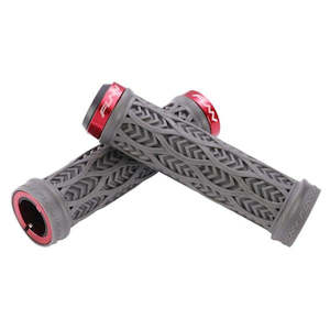 Handlebar Grips 2: Funn Combat III Grips Unique Wave Pattern