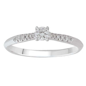 Diamond Rings: 9K WHITE GOLD DIAMOND RING