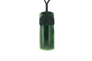 Pounamu: NZ greenstone Toki 62x23mm carved by Bill Goodwin