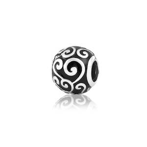 Evolve Charms Enamel: Evolve Charms Enamel Universe (Family & Friends) LKE038