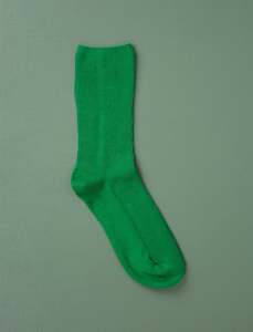 Gifts Under 25: Cotton Fine Ribbed Socks // Emerald
