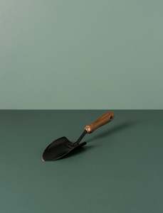 Long Weekend: Walnut Spade