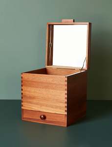Wedding Gifts: Japanese Vanity Box