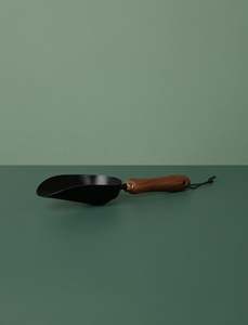 Gifts Under 201: Walnut Garden Scoop