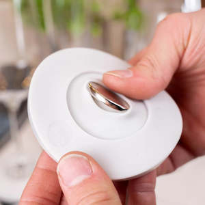 Silwy: Magnetic Adapter for Stemware GREY By Silwy