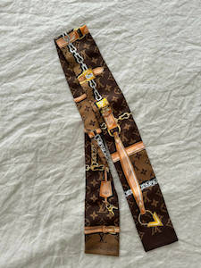 Louis Vuitton: LV Twilly