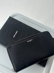 Yves Saint Laurent: Saint Laurent Wallet