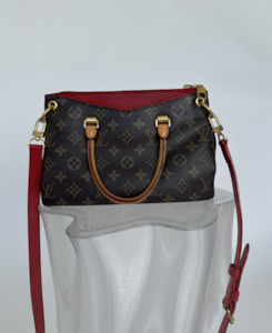 Louis Vuitton: Louis Vuitton Pallas Cloth Handbag