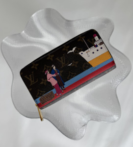 Louis Vuitton: Louis Vuitton 2016 Holiday Zippy Wallet in Damier Azur