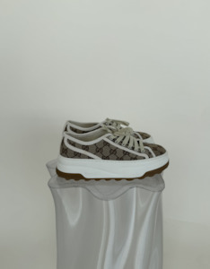 Gucci 1: Gucci Logo Tennis Sneakers - Full Set