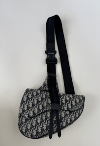 Unisex Christian Dior CD Logo Monogram Oblique Canvas Saddle Shoulder Bag Black.