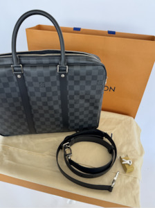 Louis Vuitton Porte-Documents Voyage PM – Damier Graphite – FULL SET