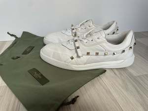 Valentino Garavani leather studs sneakers