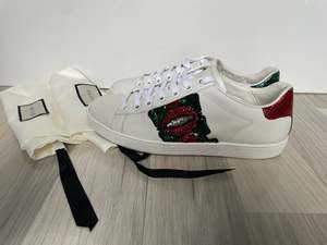 500 999: Gucci Ace leather sneakers