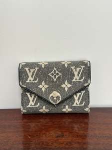 500 999: Louis Vuitton Gray Jacquard Denim Victorine Wallet