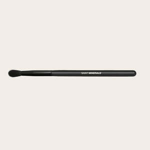Saint Minerals: Saint Minerals Blending Crease Brush