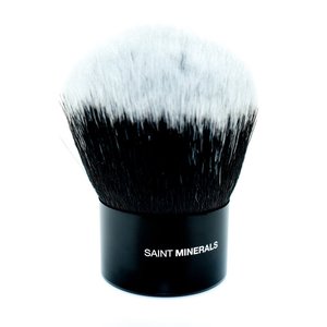 Accessories: Saint Minerals Kabuki Brush