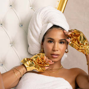 Christmas Gifts: Voesh Collagen Gloves Imperial Gold