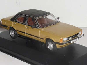 Corgi Cars: Corgi (VA15004) Ford Cortina Mk5 2.0 Ghia S, Solar Gold