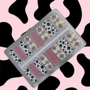 Beautiful Creatures: Moo moo glam - Cow Print & Floral Fun Nailwraps