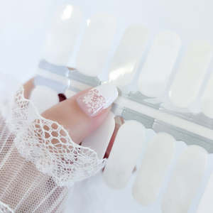 Winter Snowflake French Tip – Nail Polish Nail Wraps