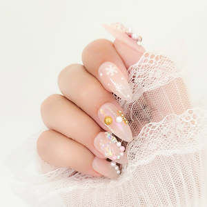 Themes: Snowflake Luxe Press-ons – Christmas Holiday Glam in Pearls & Pink