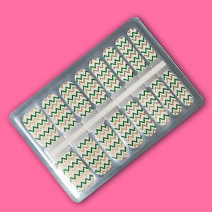 Themes: Christmas Zigzag Sleigh Nailwraps