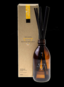 Becca Project: Becca G I G G L E - Essential Oil Diffuser