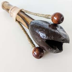 Nut Kenari Shaker
