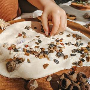 Natural Treasures - Earth Gems and Chips Mixed Box