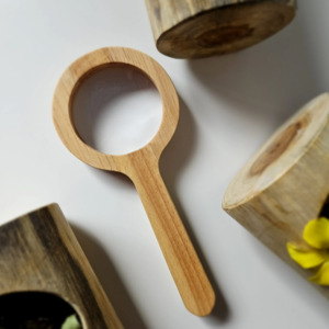 Q Toys: Qtoys | Wooden Magnifying Glass