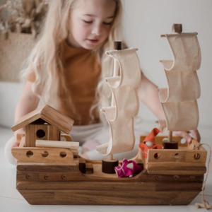 Q Toys: Qtoys | Wooden Pirate Ship