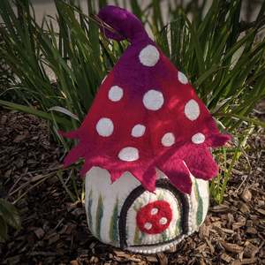 Felt Home | Mushroom Toadstool Home XL (60cm)