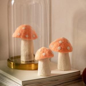Muskhane France: Muskhane Felt Dotty Mushrooms | Apricot Blush