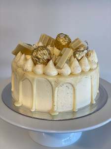 Signature Cakes: Carrot, Walnut & Pineapple Cake