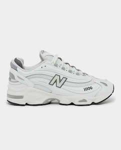New Balance: New Balance - 1000D Shoe - White
